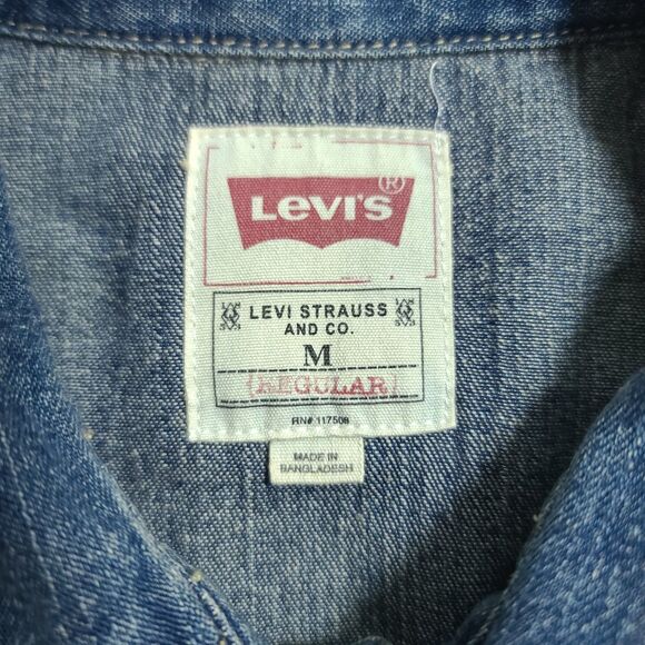VTG Levi's Red Tab Denim Long Sleeve Button Up Pearl Snap Women Sz Med western - Picture 10 of 16